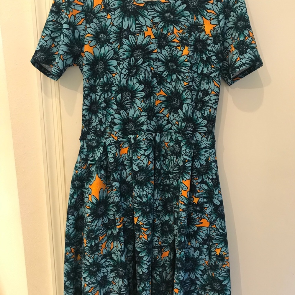 LuLaRoe Amelia Dress - Medium